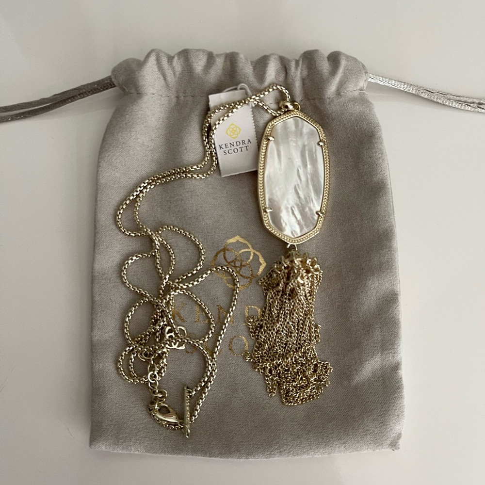 Kendra Scott Rayne pendant necklace
